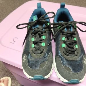 Under Armour Mens' Black and Green Sneakers